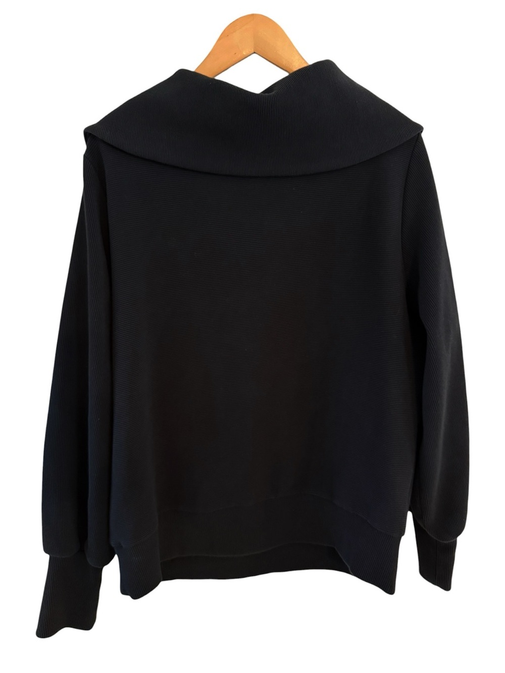 Anthropologie Varley Vine Black Zip-Front Sweatshirt with Gold Trim - Picture 5 of 14